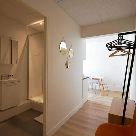 Cozy Getaway In Apartment *